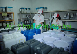 Xử lý hoá chất độc hại